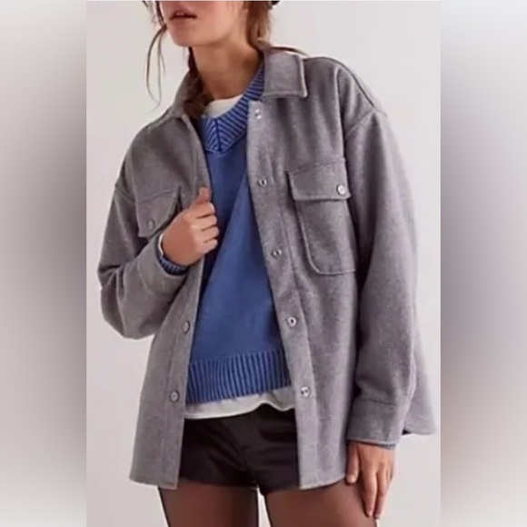 We The Free Jackets & Blazers - NWOT We The Free Gray Lola Shirt Jacket - XL